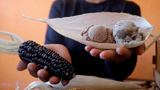Un helado de maíz azul reivindica los orígenes alimenticios mexicanos
