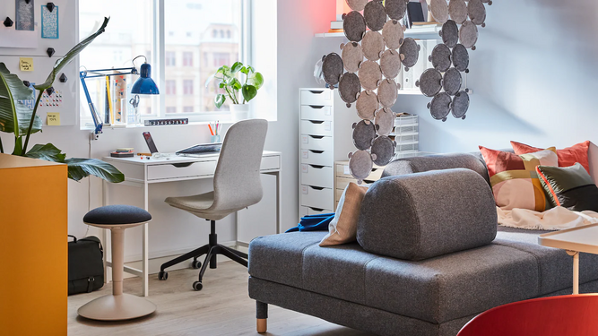 Enemistarse Complaciente asentamiento Ikea tiene el escritorio 'low cost' perfecto para volver al teletrabajo y  hacer de tu salón una oficina