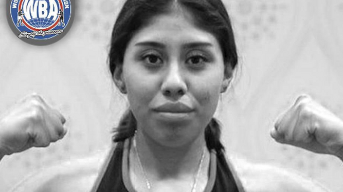 La joven boxeadora mexicana Jeanette Zacarías