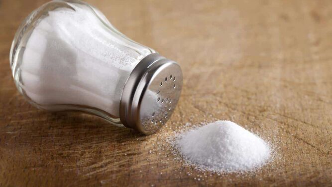 Reemplazar la sal por un sustituto de sodio y potasio evitaría millones de muertes prematuras