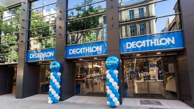 La tienda Decathlon del Centro (junto a La Campana) celebra la Semana Europea de la Movilidad.