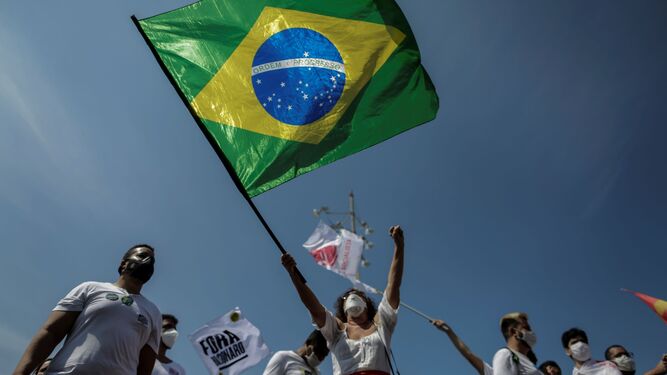 Clamor en las calles de Brasil contra Bolsonaro
