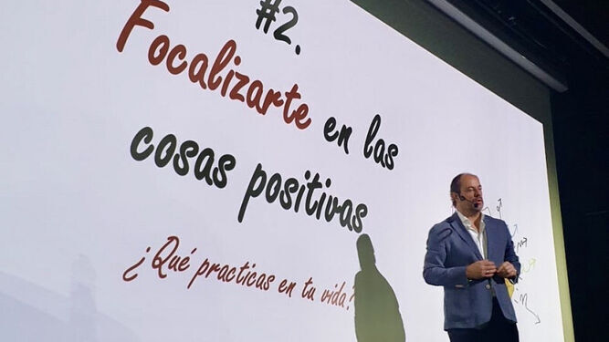 Juanma Quelle, 'speaker', escritor y 'coach', creador del movimiento social '#TerritorioFelicidad' participa en el II Congreso Felicidad Auténtica.