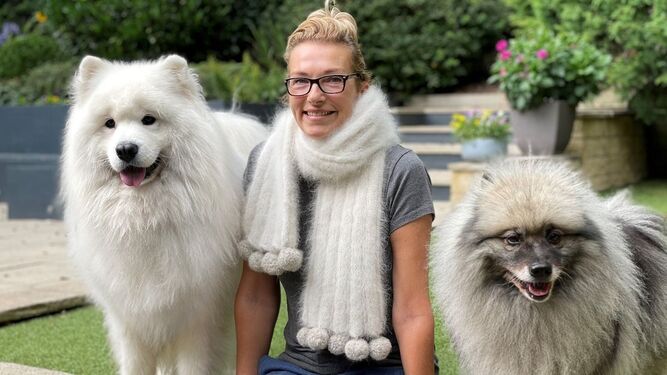 250 euros por una bufanda fabricada con el pelo de sus perros