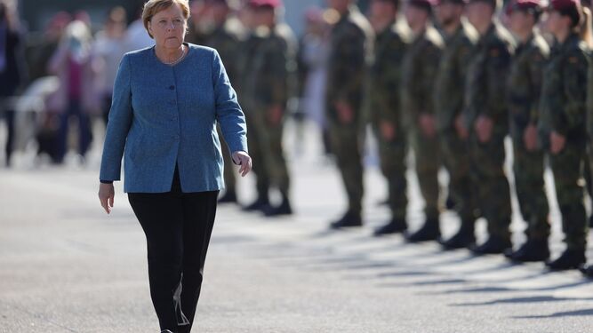 Merkel, durante una reunión con los soldados que participaron en la evacuación de Kabul  en Seedorf.
