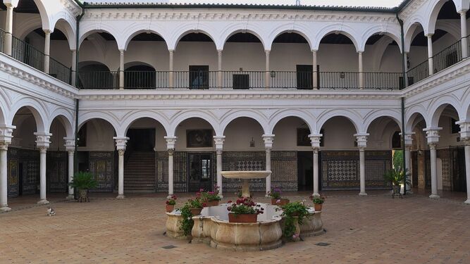 Claustro del convento de Santa Paula.