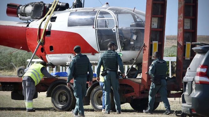 Un helicóptero intervenido en la operación contra el narcotráfico en Sevilla.