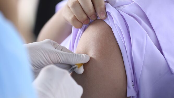 La población general podrá ponerse la tercera dosis de la vacuna contra el Covid