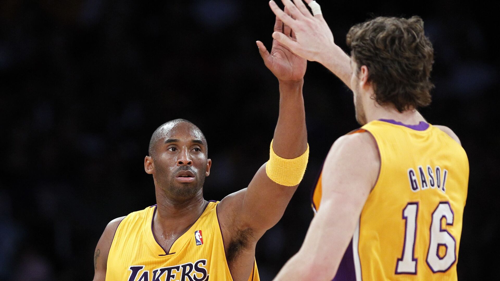 Pau y Kobe Bryant, compa&ntilde;eros y amigos en Lakers.