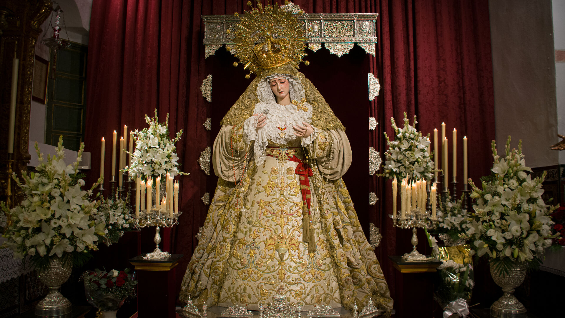 La veneraci&oacute;n a la Virgen del Rosario de Montesi&oacute;n, en im&aacute;genes