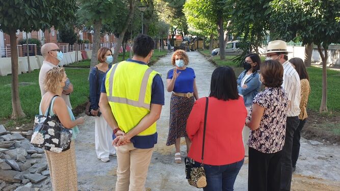 El Ayuntamiento inicia la reurbanización integral de la calle Reina Victoria de Sevilla Este