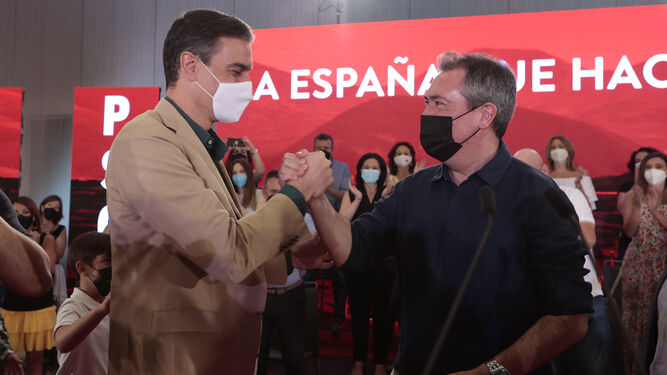 Pedro Sánchez y Juan Espadas.