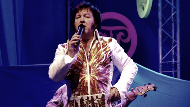'El Rey ha Vuelto', tributo a Elvis Presley por la Joe Lewis Elvis Tribute Band, el 31 de octubre en Tomares.