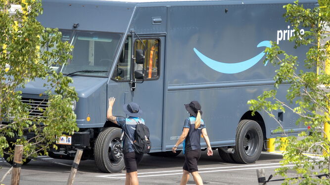 Camión de reparto de Amazon.