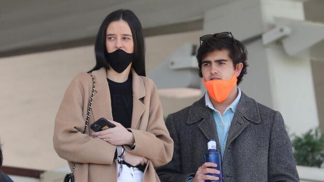 Victoria Federica y su novio, Jorge Bárcenas, juntos en un evento público.