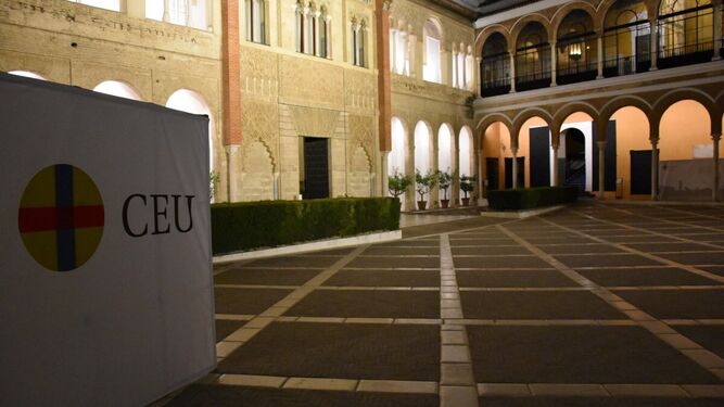 Los Premios Extraordinarios CEU Fernando III se entregarán el 22 de noviembre en el Alcázar.