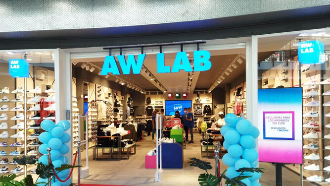 AW Lab, la de sneakers ropa abre tienda en