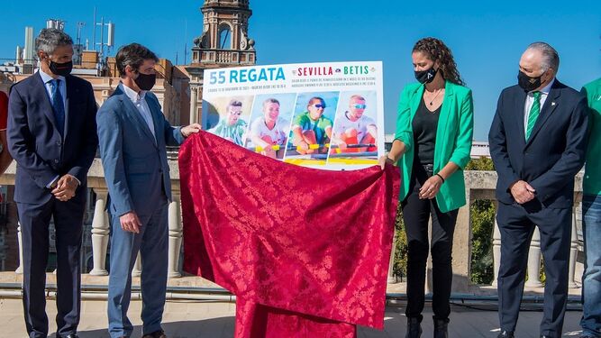 Imagen de la presentación del cartel de la Regata Sevilla-Betis.