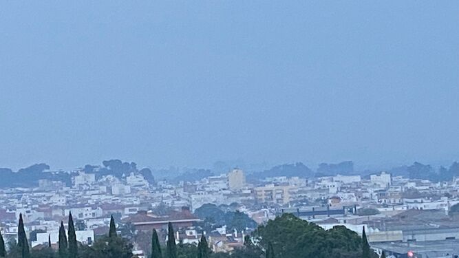 Una nube de humo cubre los municipios.