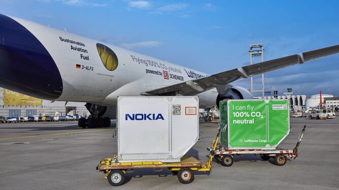 Aeronave de Lufthansa en la que se anuncia el programa de vuelos sostenibles.