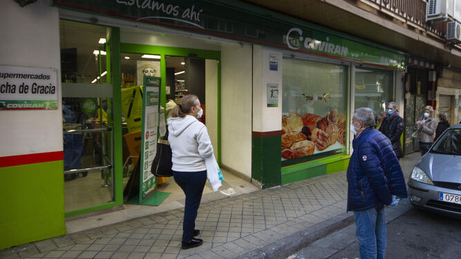 Un supermercado Covirán en Granada.