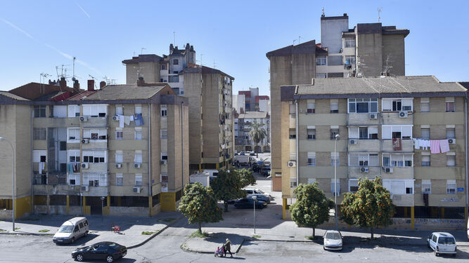 La barriada Martínez Montañés, vista desde el Parque de Bomberos.