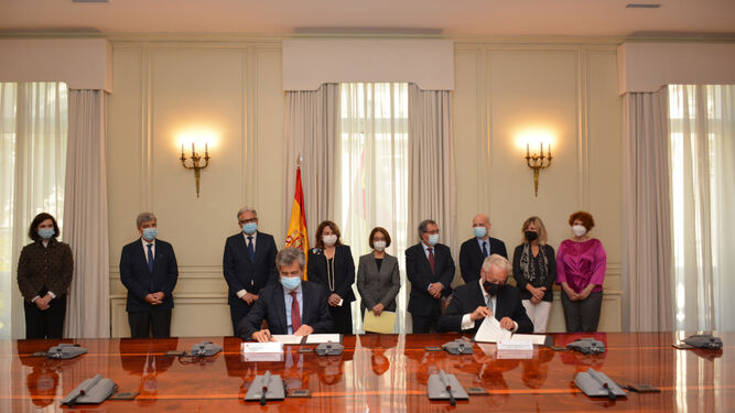 Firma del convenio de colaboración entre el CGPJ y el Defensor del pueblo y del menor andaluz