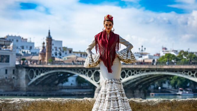 Black Friday 2021: Los trajes de flamenca de Carmen Acedo se suman a los descuentos.