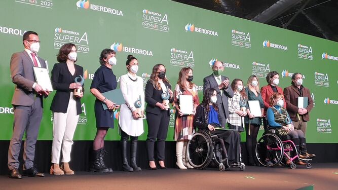 Una foto con todos los galardonados en estos Premios Iberdrola SuperA.