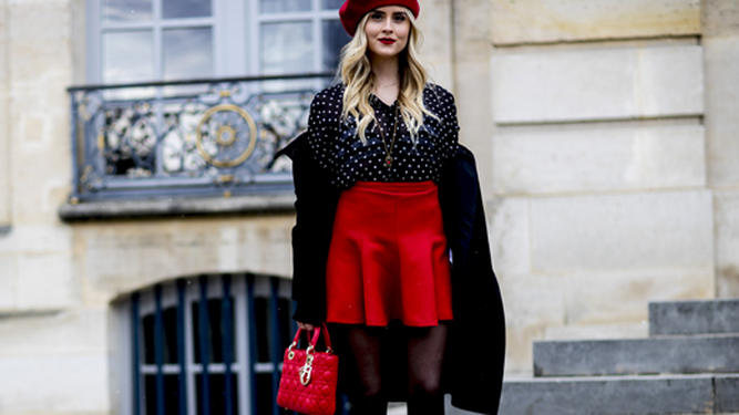 Lidl vende por 8 euros la falda efecto piel que triunfa en los looks de las parisinas.