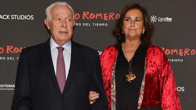 Curro y Carmen Tello, en la presentación del documental del torero en Sevilla hace unos días.