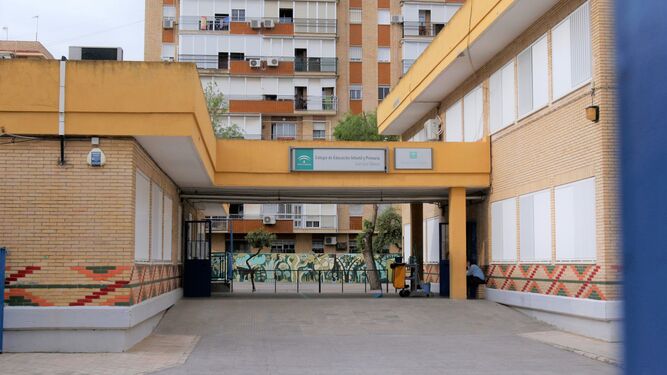 El colegio público San José Obrero se localiza en el Distrito Norte de Sevilla.