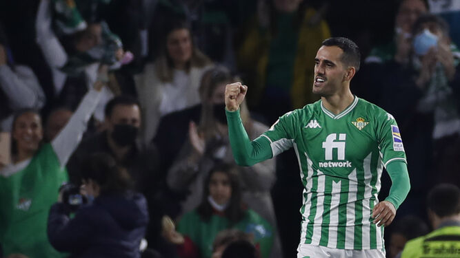 Juanmi celebra el segundo gol del Betis.