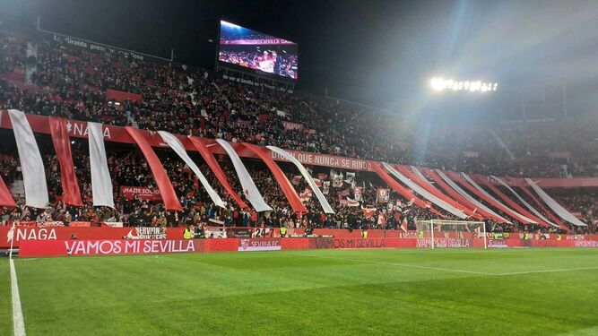 Aspecto del Gol Norte del Sánchez-Pizjuán, el día del Sevilla-Atlético de Madrid.