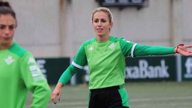Ángela Sosa, en un reciente entrenamiento con el Betis Féminas.