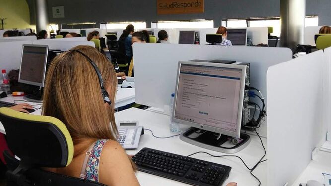 Andalucía permite solicitar la baja laboral por covid desde el móvil