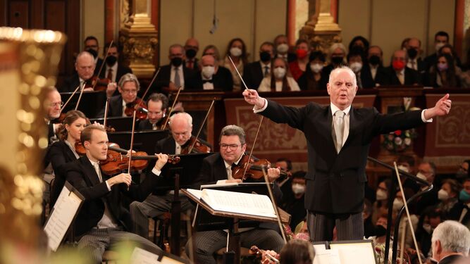 Daniel Baremboim, al frente de la Filarmónica de Viena