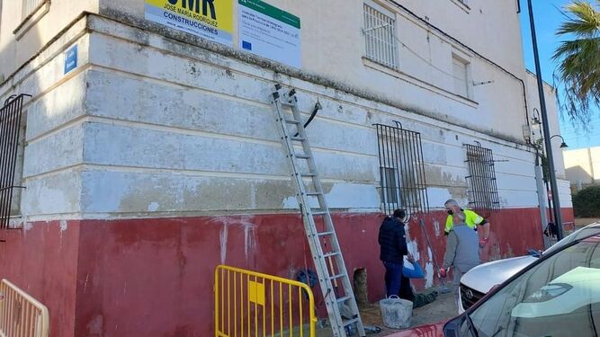 Comienzan las obras de rehabilitación de los bloques de la barriada Bazán con los fondos ITI.