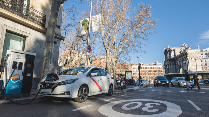 Repsol y Uber, de la mano en la electrificación de la movilidad