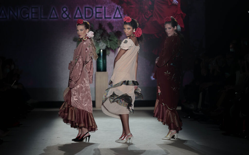 El desfile de &Aacute;ngela y Adela en We Love flamenco, todas las fotos