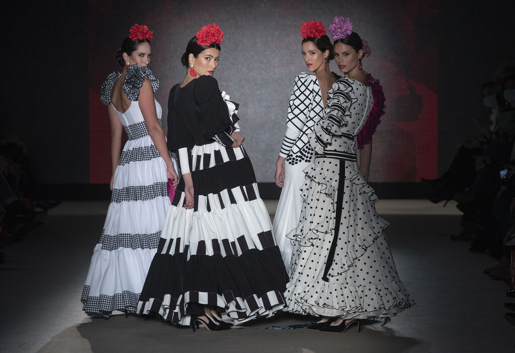 El desfile de Mercedes Dobenal en We Love Flamenco 2022, todas las fotos