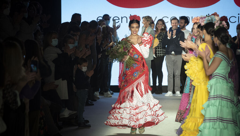 El desfile de Mercedes Dobenal en We Love Flamenco 2022, todas las fotos