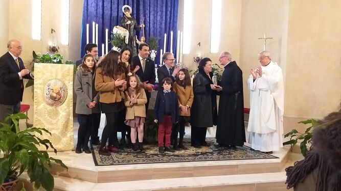 La familia de Pepe Peregil, en la Ciudad de San Juan de Dios de Alcalá de Guadaíra, VIII Premio Peregil