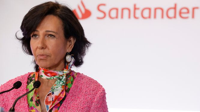 Ana Botín, presidenta del Banco de Santander, anuncia los resultados de 2021.