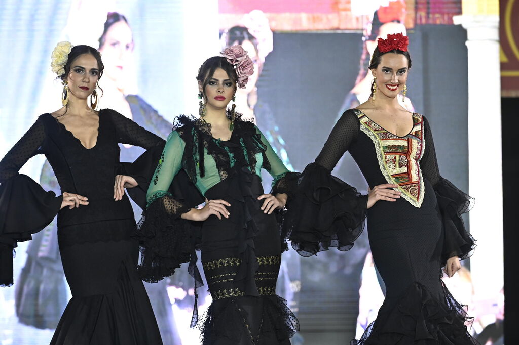 El desfile de Aurora Gavi&ntilde;o en Pasarela Huelva Flamenca 2022, todas las fotos