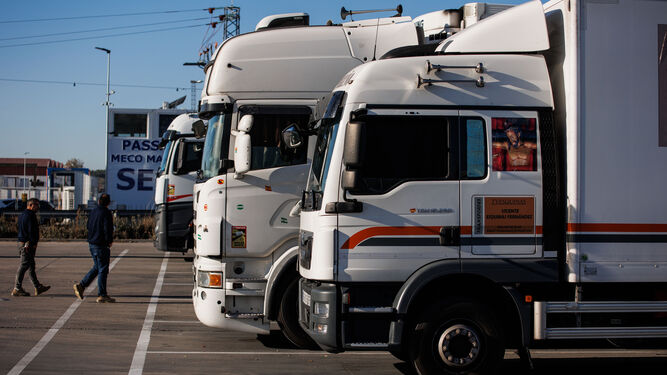 Camiones para transporte de mercancías por carretera.