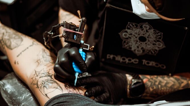 Los riesgos de tatuarse con tintas no homologadas
