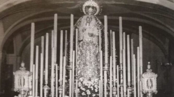 La Virgen del Valle sin palio en 1946.