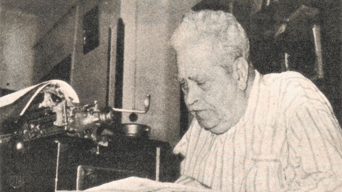 El escritor Rafael Casinos Assens, en una imagen de archivo.