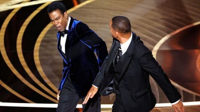 Will Smith dando el mandoble a Chris Rock